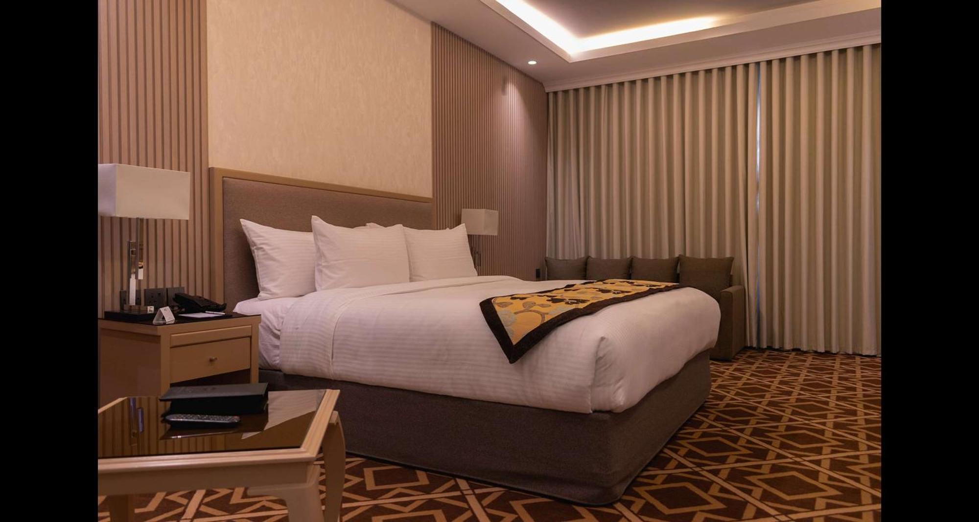 Best Western Plus Jeddah Hotel Madinah Road Extérieur photo