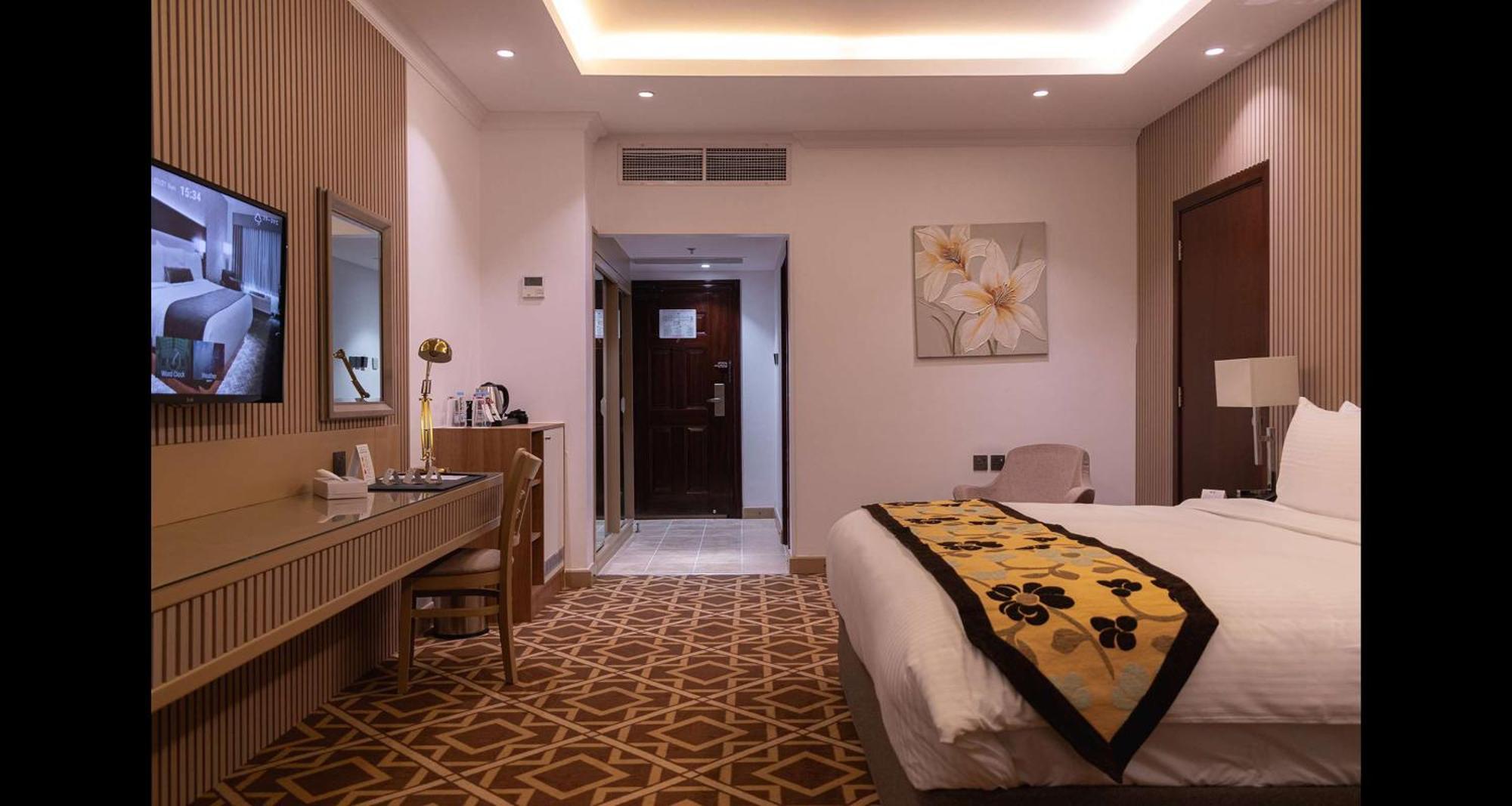 Best Western Plus Jeddah Hotel Madinah Road Extérieur photo