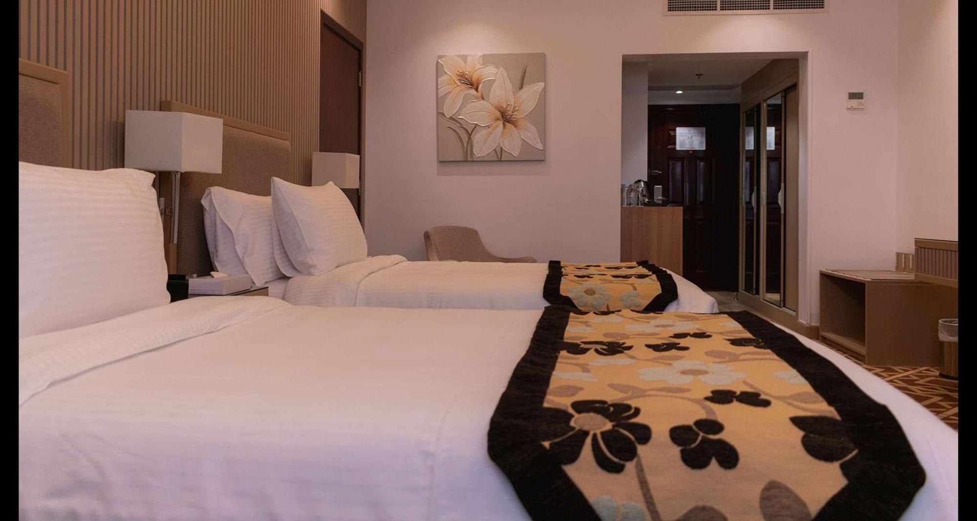 Best Western Plus Jeddah Hotel Madinah Road Extérieur photo